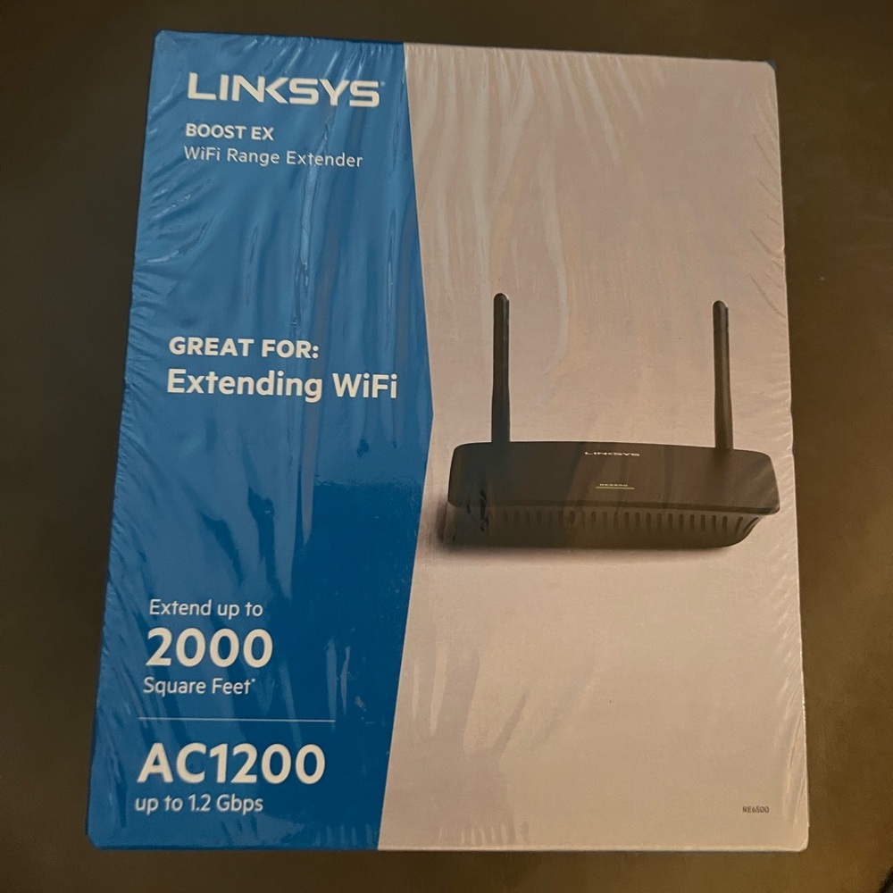 Linksys AC1200 Dual-Band Wi-Fi Range Extender - Picture 4 of 6